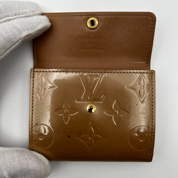 ❌SOLD❌Louis Vuitton Vernis Bi-Fold Leather Compact Wallet - Picture 3 of 11